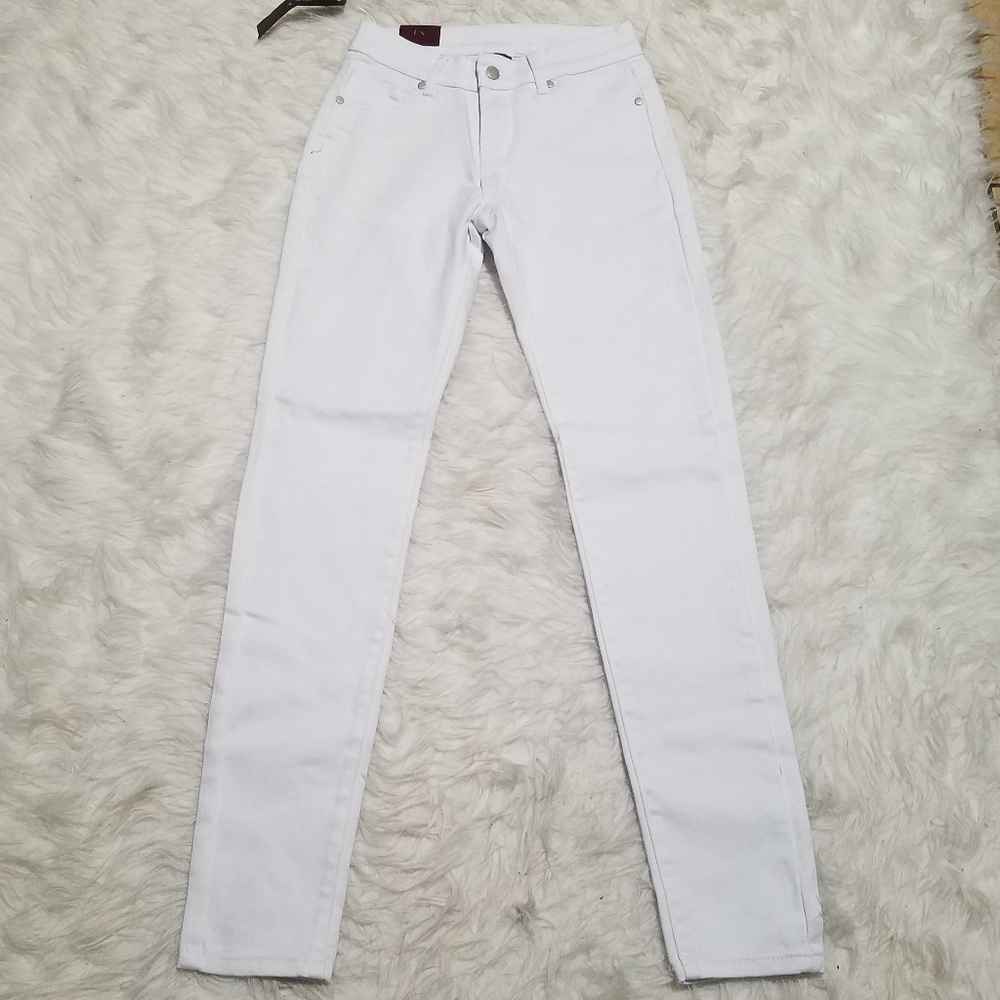 T&Y Fashion White Pants